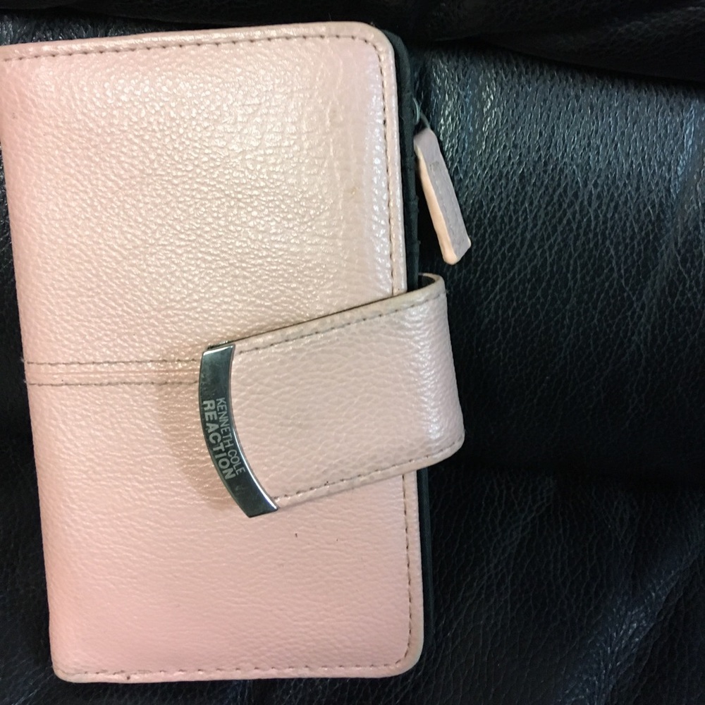 Kenneth Cole Wallet